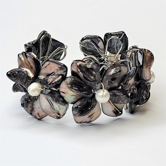 Grey Cuff Bracelet Freshwater Pearl and Mother Of Pearl Bangle NEW - Picture 15 of 16
